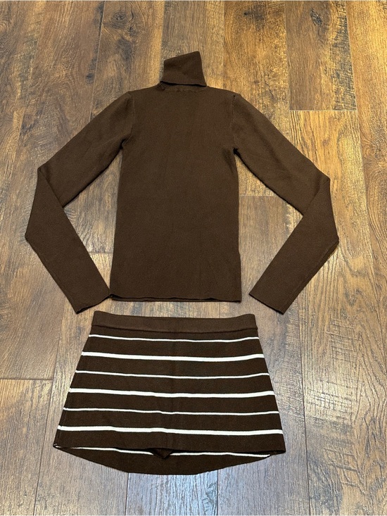 Frankie's Bikinis Other - Frankie's bikinis Marialla Knit Skort and Turtleneck set!